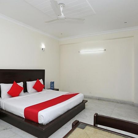 Oyo Hotel Inn Way Sonipat Exterior photo