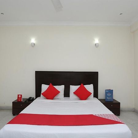 Oyo Hotel Inn Way Sonipat Exterior photo